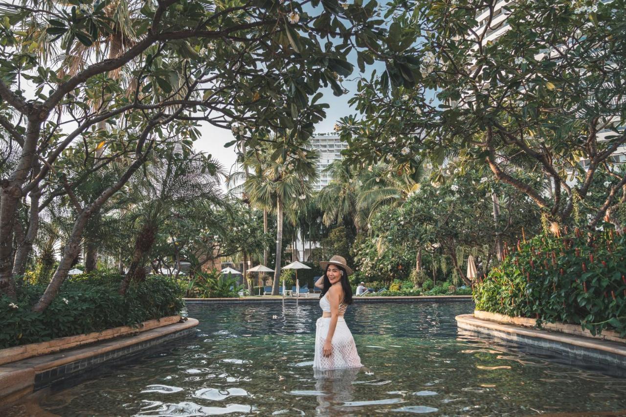 Jomtien Palm Beach Hotel And Resort - Sha Extra Plus Pattaya Esterno foto